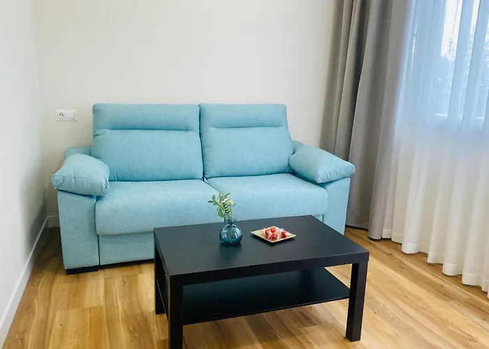 Apartamentos Buenos Aires,En El Centro De Ribadeo Con Vistas A La Ria