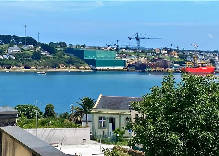 Apartamentos Buenos Aires,En El Centro De Ribadeo Con Vistas A La Ria